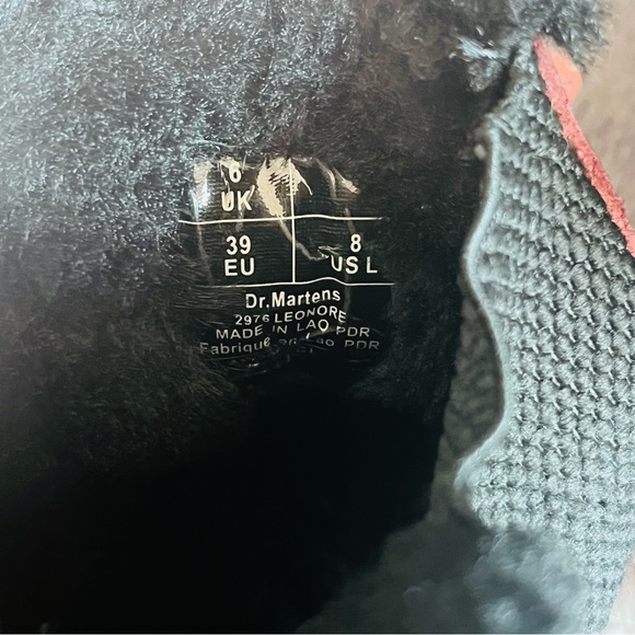 DR. MARTENS 2976 LEONORE FAUX FUR LINED CHELSEA BOOTS - Picture 7 of 8